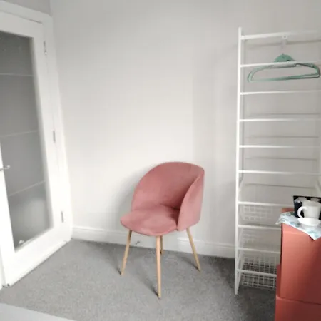 Privatunterkunft Bedroom In The Heart Of Town Kildare